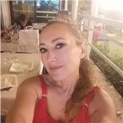 Sono abilitata sia come commercialista che come docente di conseguenza chiunque fosse alla ricerca di un insegnante per apprendere al meglio le  discipline economiche non deve far altro che contattarmi.
